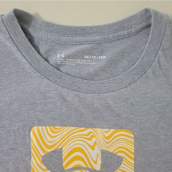 Under Armour Women's Gray Shine Wordmark Graphic Short Sleeve Tee - Picture 7 of 12